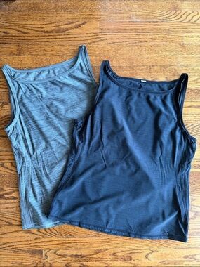 Lululemon Tank bundle - Black and Gray